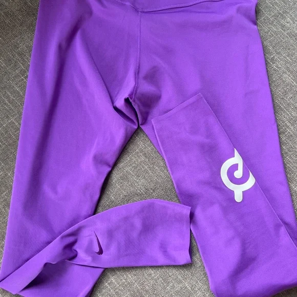 Peloton Nike Dri-Fit Purple Legging - Picture 4 of 4